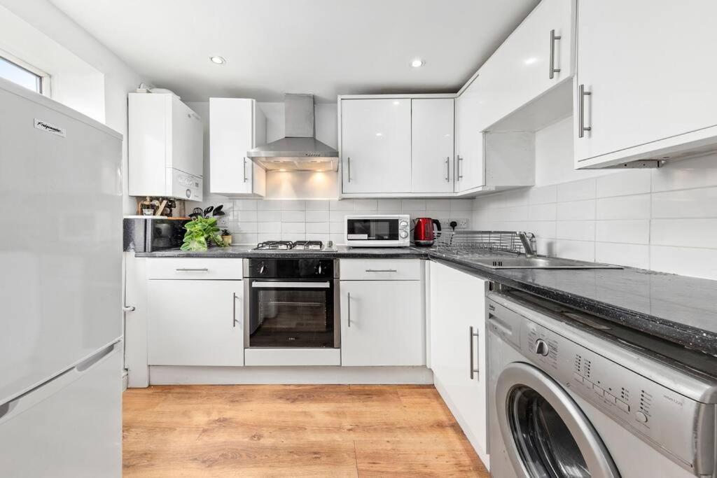 1Br Modern Flat On Edgware Rd Ed3 Londres Exterior foto